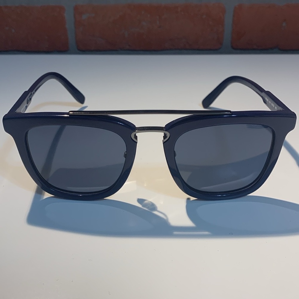 Salvatore Ferragamo Stylish Black Sunglasses